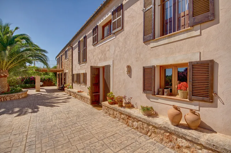 Charming agrotourism estate with pool and olive grove in Campos — photo 8