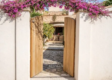 Mediterranean townhouse with idyllic patio in Capdepera — photo 2
