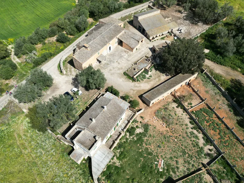 Beautiful historic estate on a large plot... — photo 2