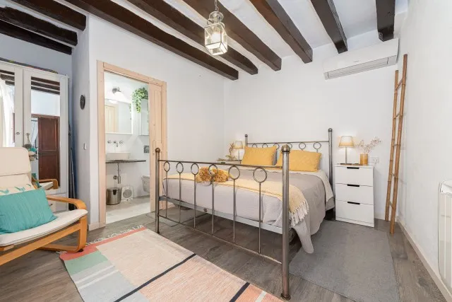 Stylish town house with pool for sale in the centre of Pollensa, Mallorca — photo 10