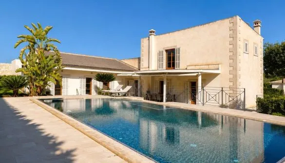 Villa in Santa Ponsa — photo 1