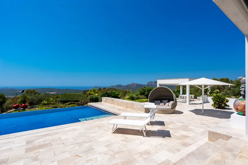 Southwest-facing villa ensemble: peace, privacy and stunning sea and panoramic views — photo 4