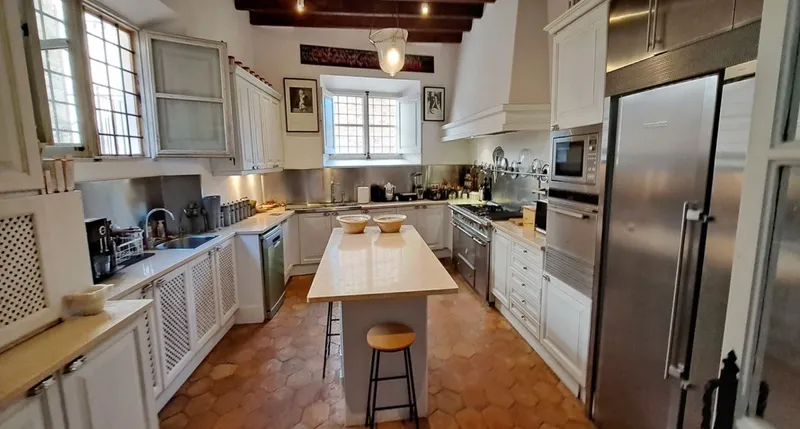 Property in Alaró with 9 bedrooms — photo 10