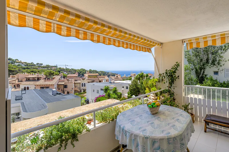 Apartment in Santa Ponsa with sea views — photo 2