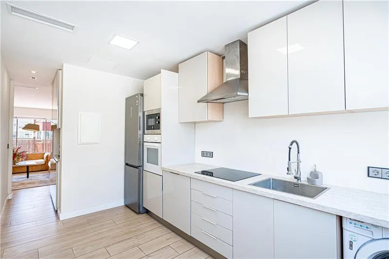 Penthouse with a terrace on the same floor — photo 5