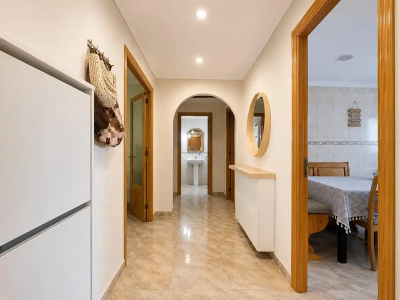 Spacious and bright 110 m² apartment with parking space, terrace and an attractive rooftop loft — photo 3