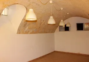 Spacious Ground Floor – Historic Building — photo 10