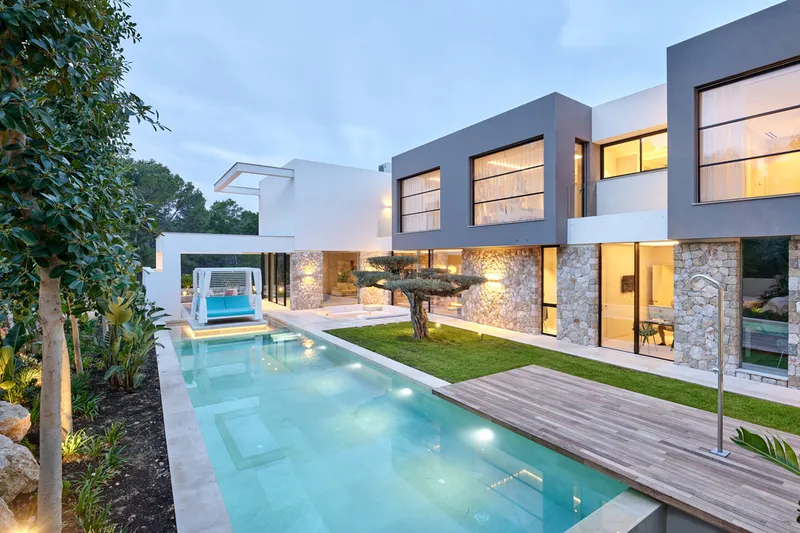 High-quality newly built villa in Santa Ponsa - Marcel Remus Real Estate — photo 1