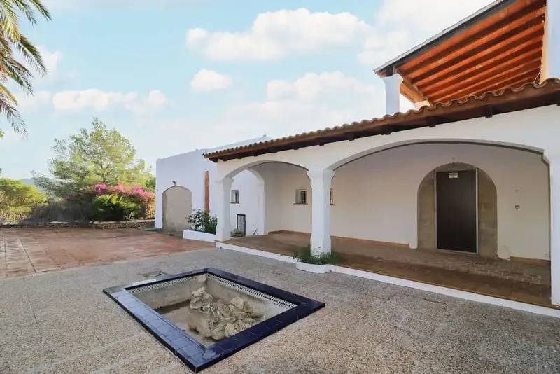 Independent chalet for sale of 297 m² located in the Diseminado de S'Horta, belonging to the municipality of Felanitx, on the island of Mallorca. — photo 8