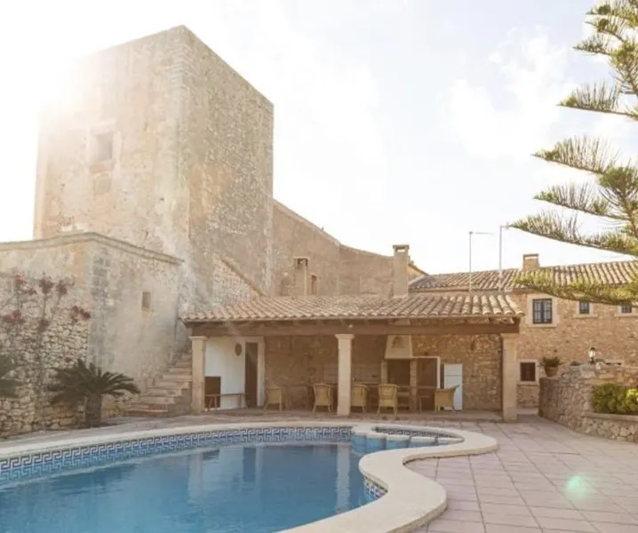 Traditional Mallorcan country house with tourist license for 10 people just a few minutes [...] — photo 3