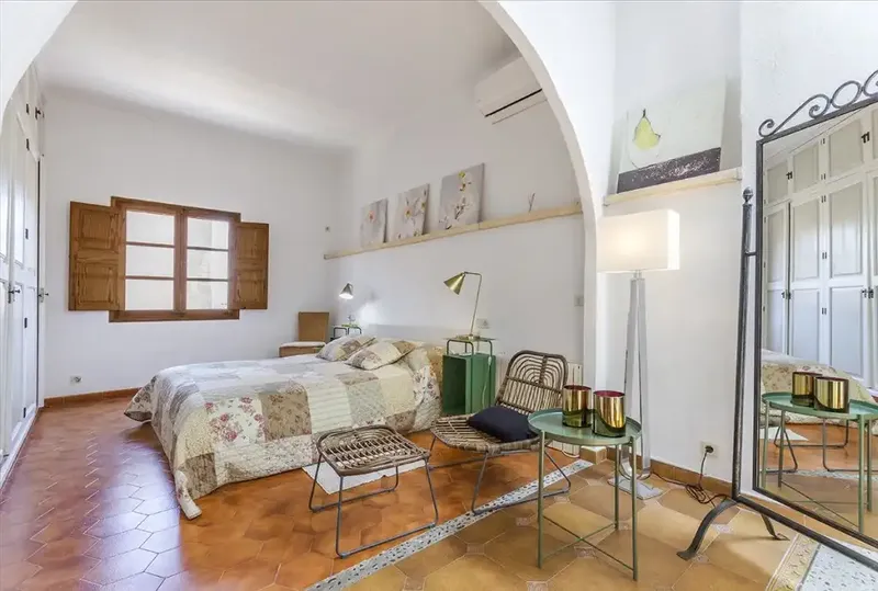 Unique, spacious family townhouse with the best rooftop in the city. With private pool and fantastic chill-out areas, as well as u — photo 8