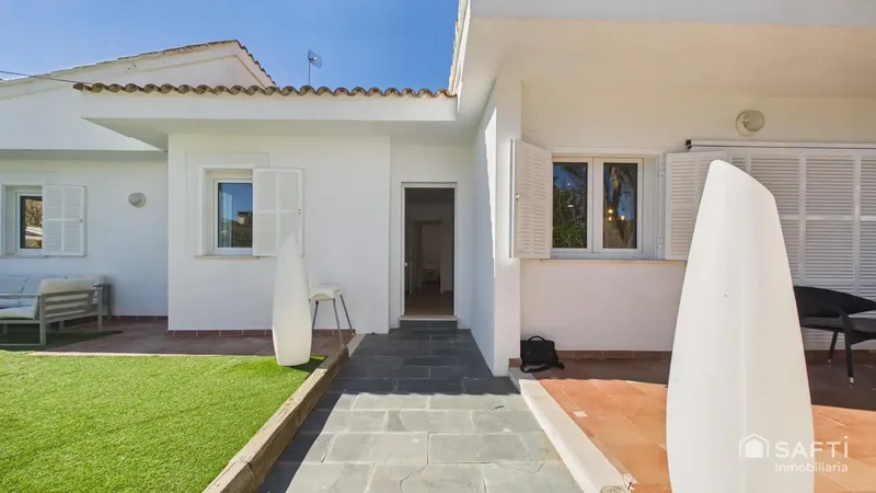 Villa with private pool and jacuzzi - Tourist license for 8 people - Can Picafort - Calle Tords — photo 2