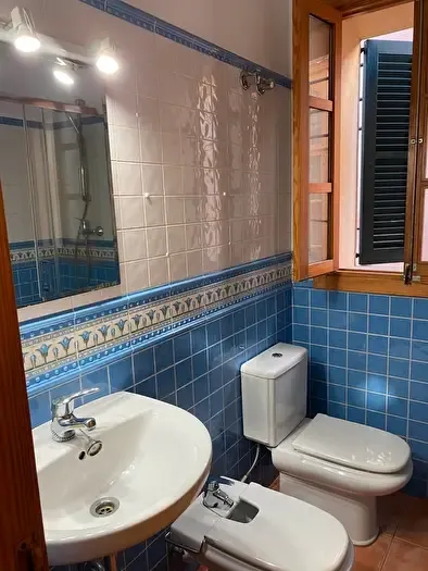 Piso de 2 habitaciones en alquiler en Centre, Cort — photo 3