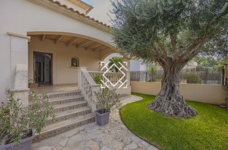 Villa with spectacular views and holiday license in Sa Marina, Alcudia - Unique Opportunity — photo 3