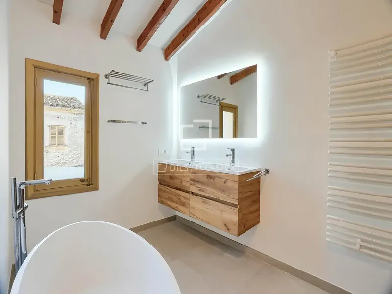 Masterpiece of design, comfort and timeless Mallorcan charm — photo 12