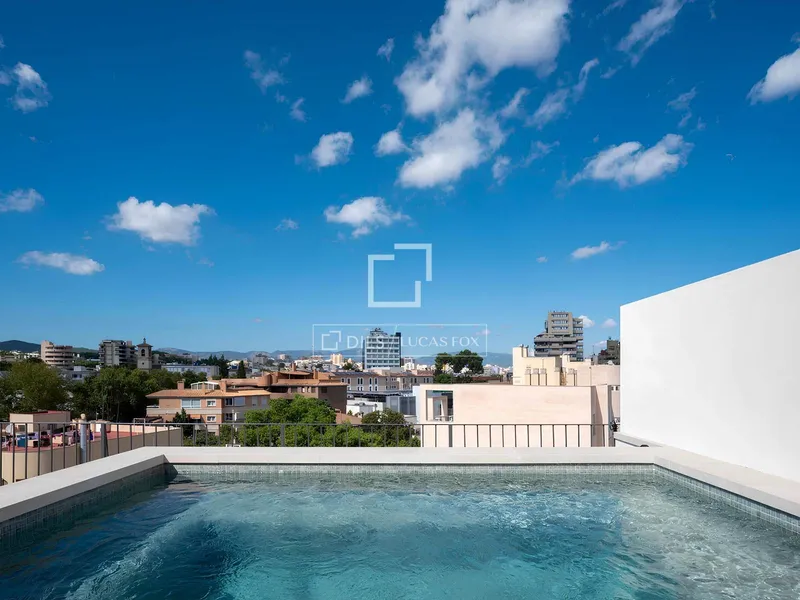 162m² penthouse with 88m² terrace for sale in Palma de Mallorca — photo 2