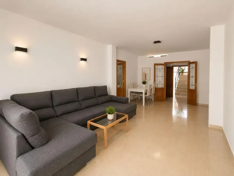 Ground floor for rent (with a neighbor above), completely renovated, located on a very quiet street in Llubí and surrounded by all services — photo 3