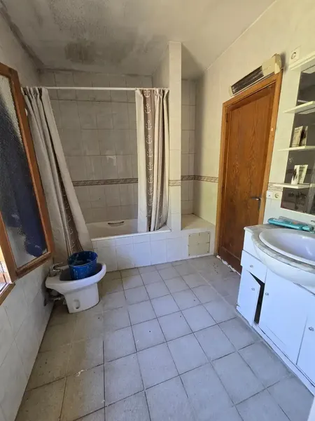 We present this magnificent property located in the charming municipality of Mancor de la Vall, ideal for those seeking a spacious and full home — photo 11
