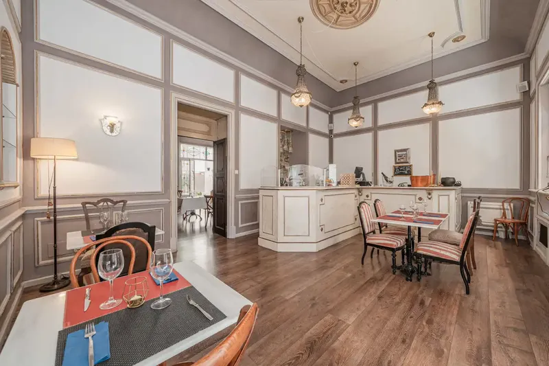 Fantastic manor house with café in Sóller, very close to the main square, the picturesque center and several services — photo 4