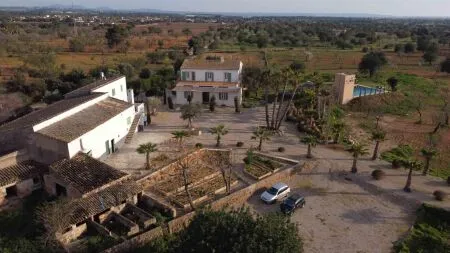 Rustic property - Marratxí, built surface 843m², plot surface 70040m², 4 bedrooms, 4 bathrooms, pool. — photo 1