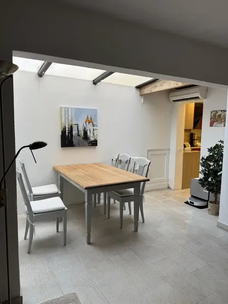 Spectacular 157 m² home fully renovated and ready to move into, distributed over two floors, with spacious areas, terrace — photo 7