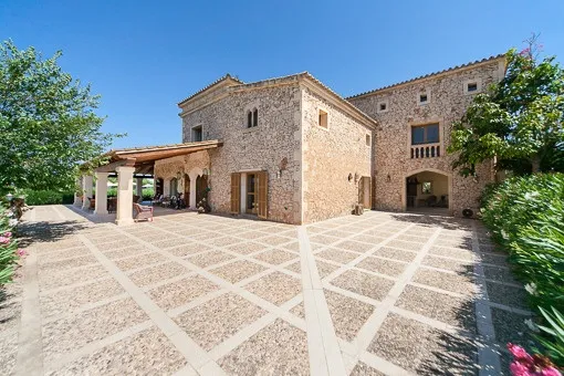 Campos, Majorcan stone-clad finca in Campos with holiday rental license — photo 1