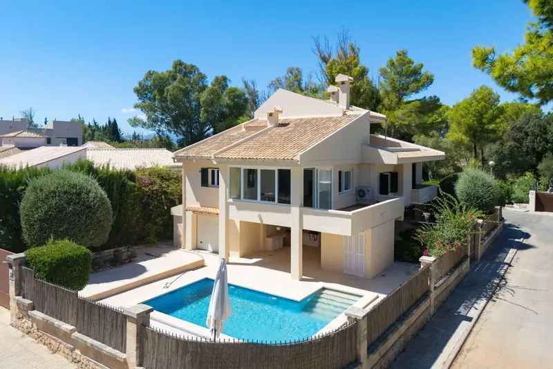 Beautiful traditional Mallorcan chalet with modern luxury — photo 5