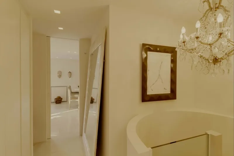 Sophisticated Old Town duplex penthouse in prime Sant Jaume – Palma — photo 8