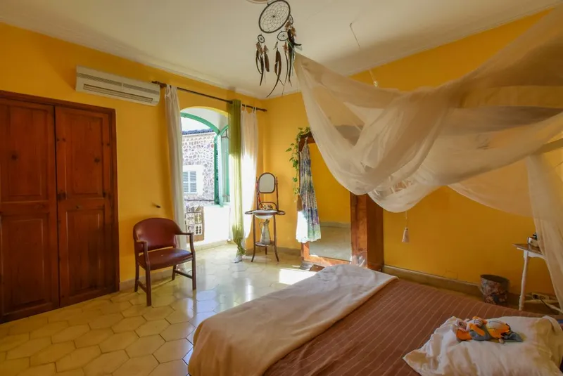 Centrally located town house with patio and terrace in Sóller — photo 7