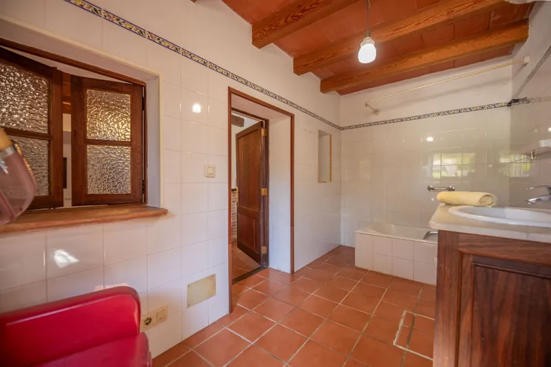 Cute house with garden and pool in Sóller — photo 11