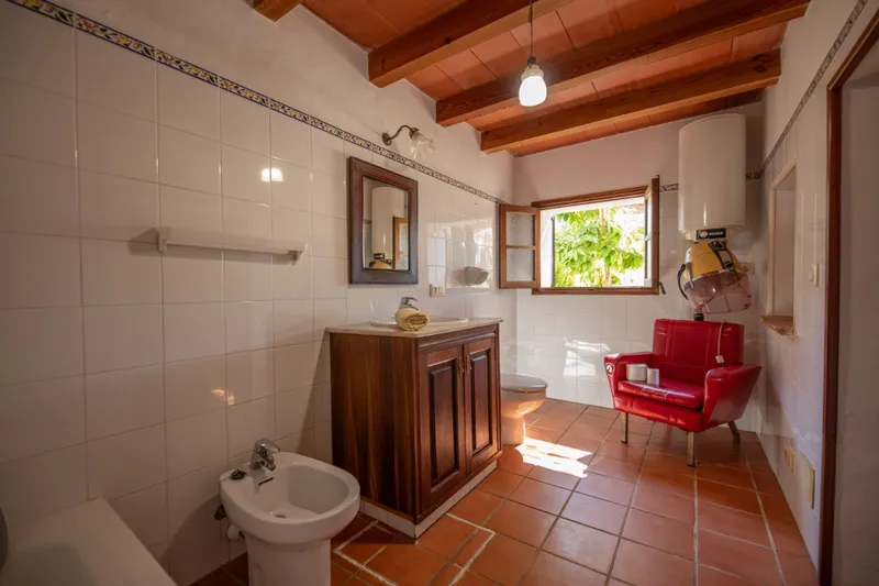 Cute house with garden and pool in Sóller — photo 10