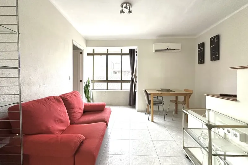 Apartment in the second line from the sea in Portixol — photo 2