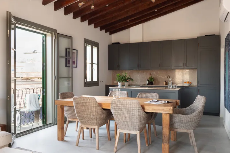 Bright and spacious apartment in the heart of Santa Catalina — photo 2