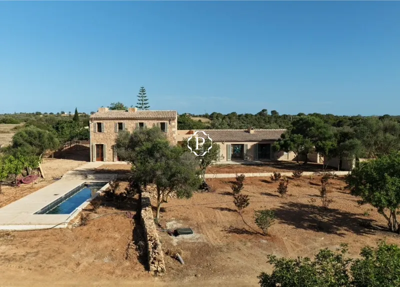 Country home for sale in Campos with saltwater pool — photo 3