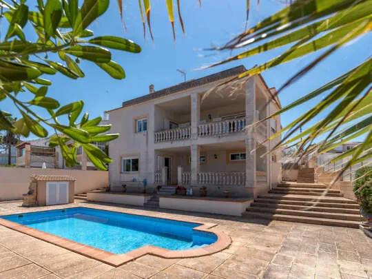 Villa with rental license and stunning views of the coast of Palma in second sea line — photo 5