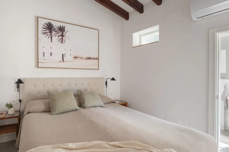 Bright and spacious apartment in the heart of Santa Catalina — photo 11