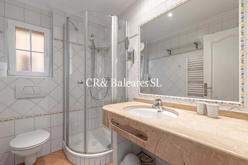 Apartment for sale in Paguera, Calvià, Mallorca, Baleares, Mallorca — photo 12