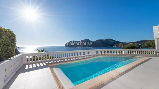Spectacular sea views from this fabulous villa in Camp de Mar with terraces and large pool — photo 3