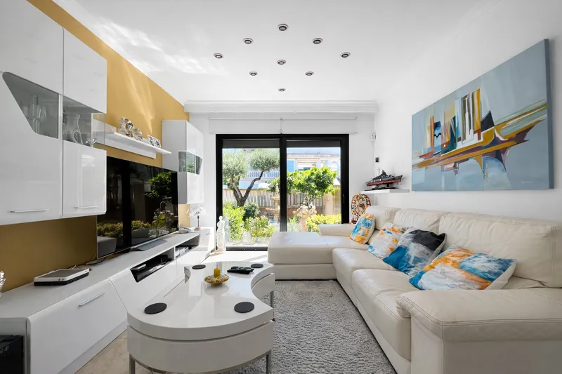 Beautiful family villa near Port Adriano in El Toro — photo 4
