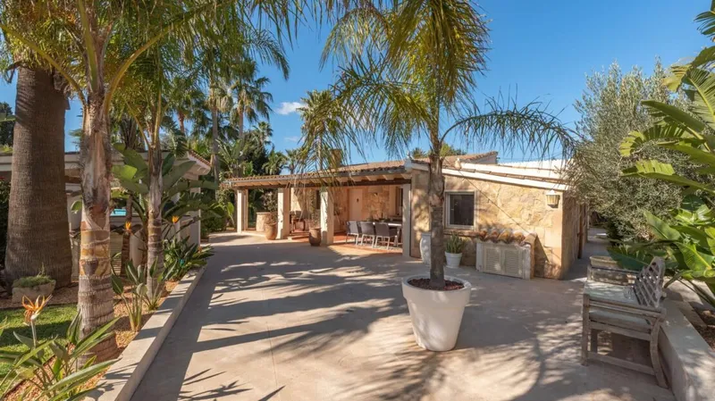 Modern, quietly located finca in Llucmajor – Mediterranean lifestyle with privacy — photo 3