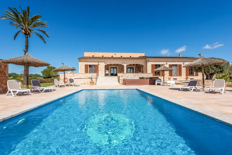 Excellent natural stone finca with outstanding outdoor area and rental license – Porto Cristo — photo 9