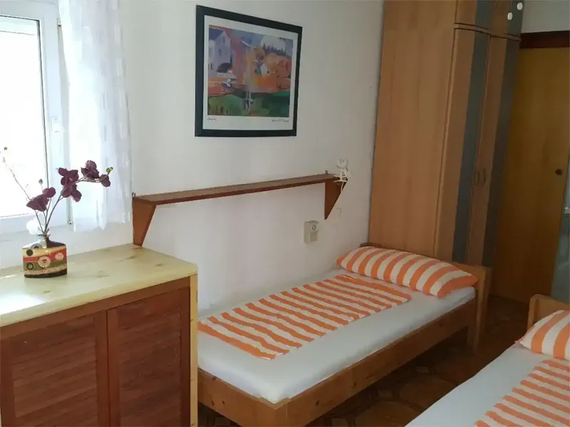 Einfamilienhaus mit Apartment auf Mallorca-Ostküste für 6 (9) Personen mit 3 Schlafzimmern und 2 Bädern, 100m bis zum Traum-Strand Cala Roma — photo 8