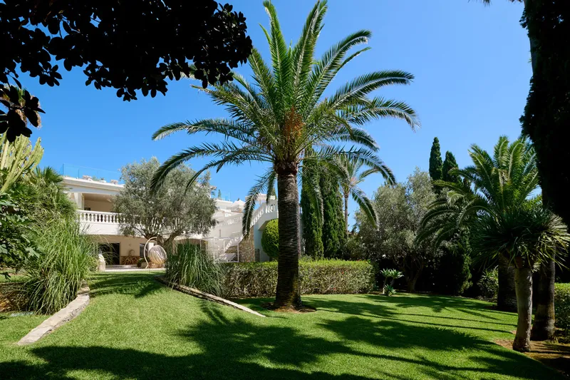 Exclusive: First-class family villa with sea views in Santa Ponsa - Marcel Remus Real Estate — photo 6