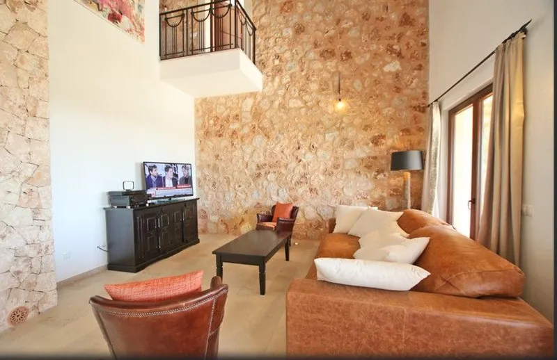 Mediterranean luxury finca with 100 m² resort-style pool, sea views and complete privacy near Porto Colom — photo 8