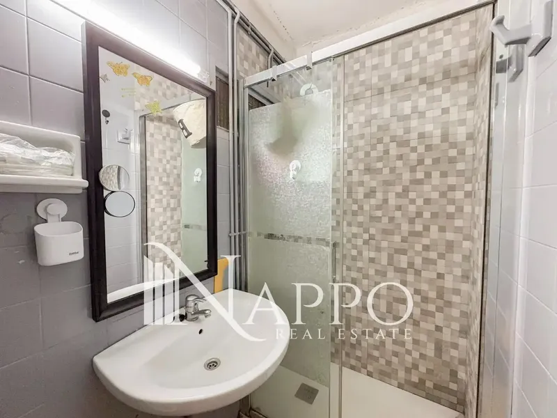 NAPPO Real Estate presenta este piso a reformar con terraza, situado en una primera planta de un edificio sin ascensor en la zona de Arenal, — photo 12