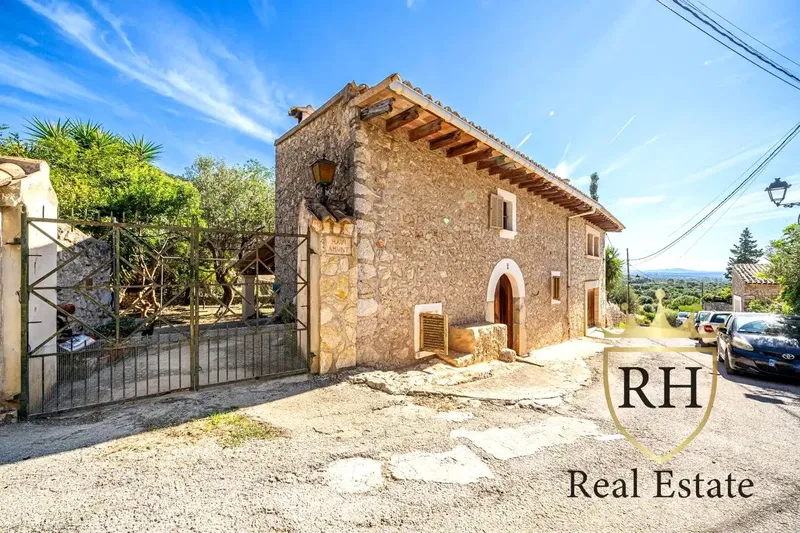 Unique opportunity to create your dream home! This spacious house or chalet of 300 square meters offers ample space for the whole family — photo 4