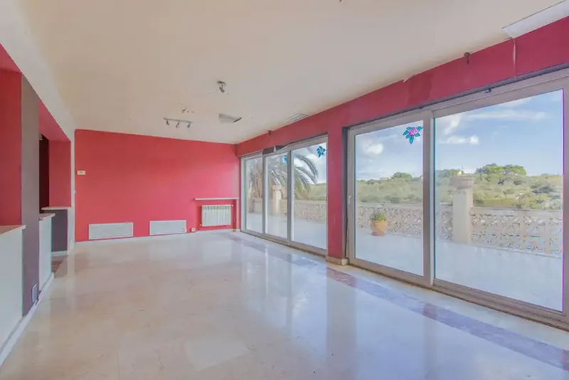 House-chalet, intended for restaurant, with adjoining land, located in the municipality of Santanyi, Porto Petro area, from the Sa Roca Blanca estate — photo 3