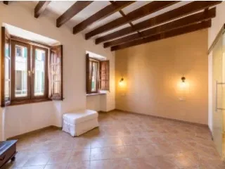 Completely renovated townhouse with many possibilities in Llucmajor! Semi-detached 6 bedrooms, Triplex — photo 11