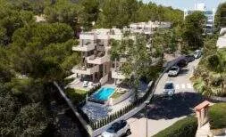 91m² ground-floor apartment with 3 rooms, bathroom, garden & pool for sale — photo 2