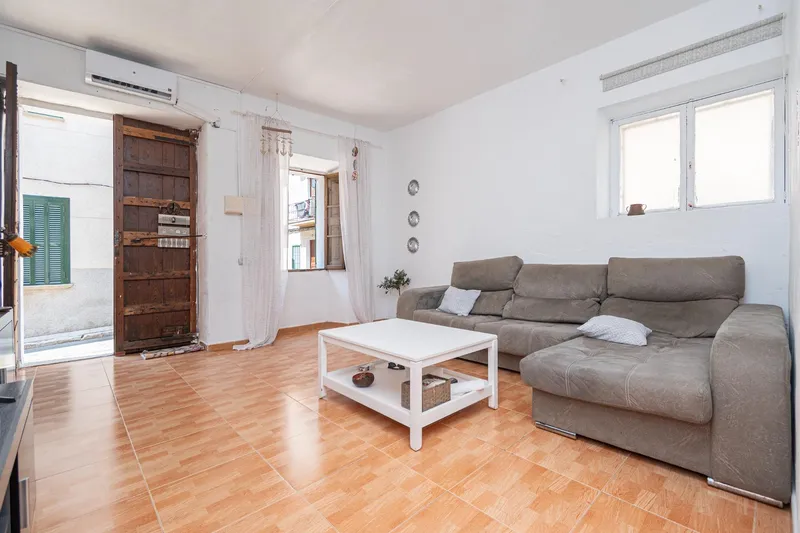 Ground floor for sale in Inca as commercial premises — photo 1